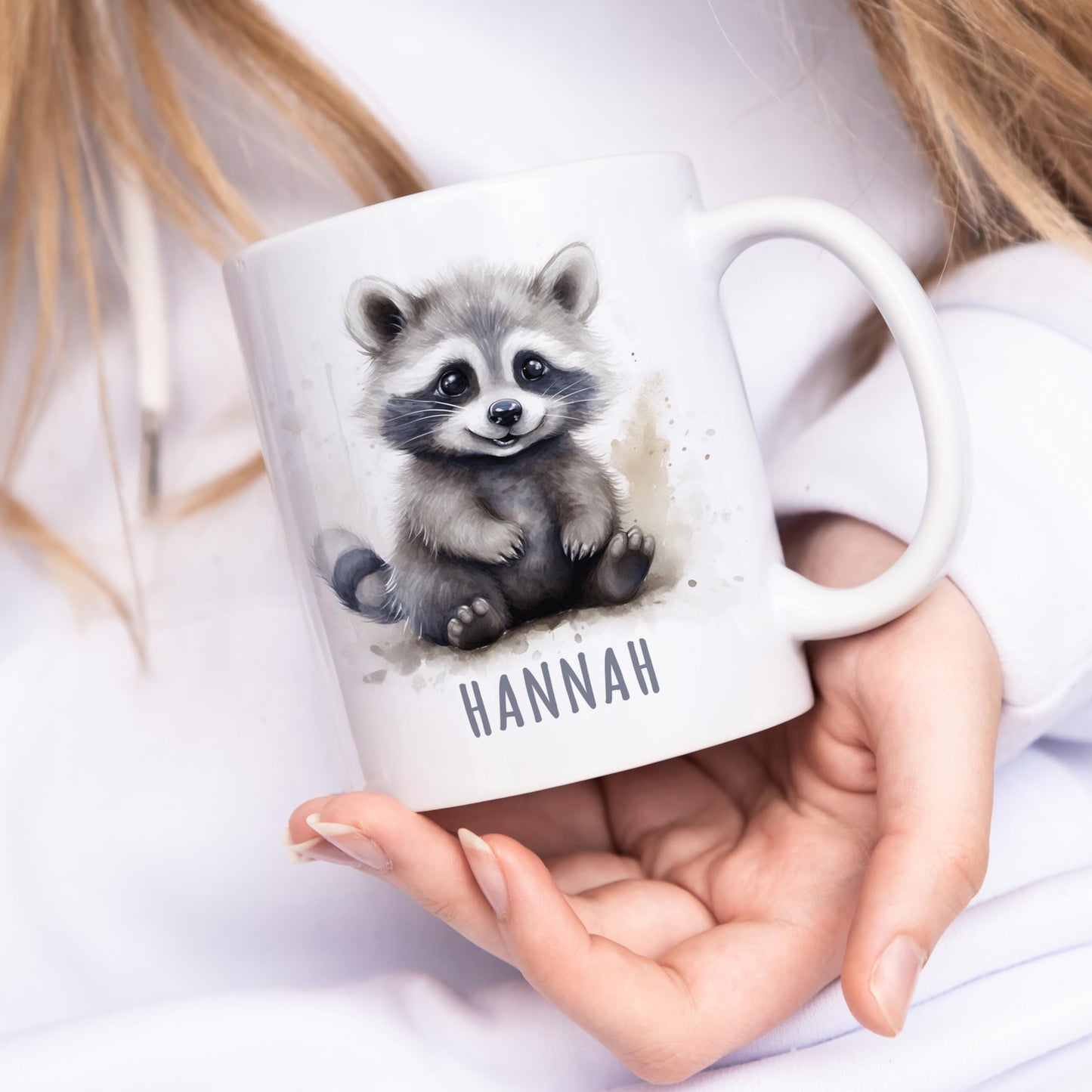 Waschbär Tasse personalisierte Kindertasse mit Namen Waschbärtasse Namenstasse süßes Kinder Geschenk für Jungen & Mädchen Kaffeetasse Teetasse aus Keramik 330 ml (Waschbär)