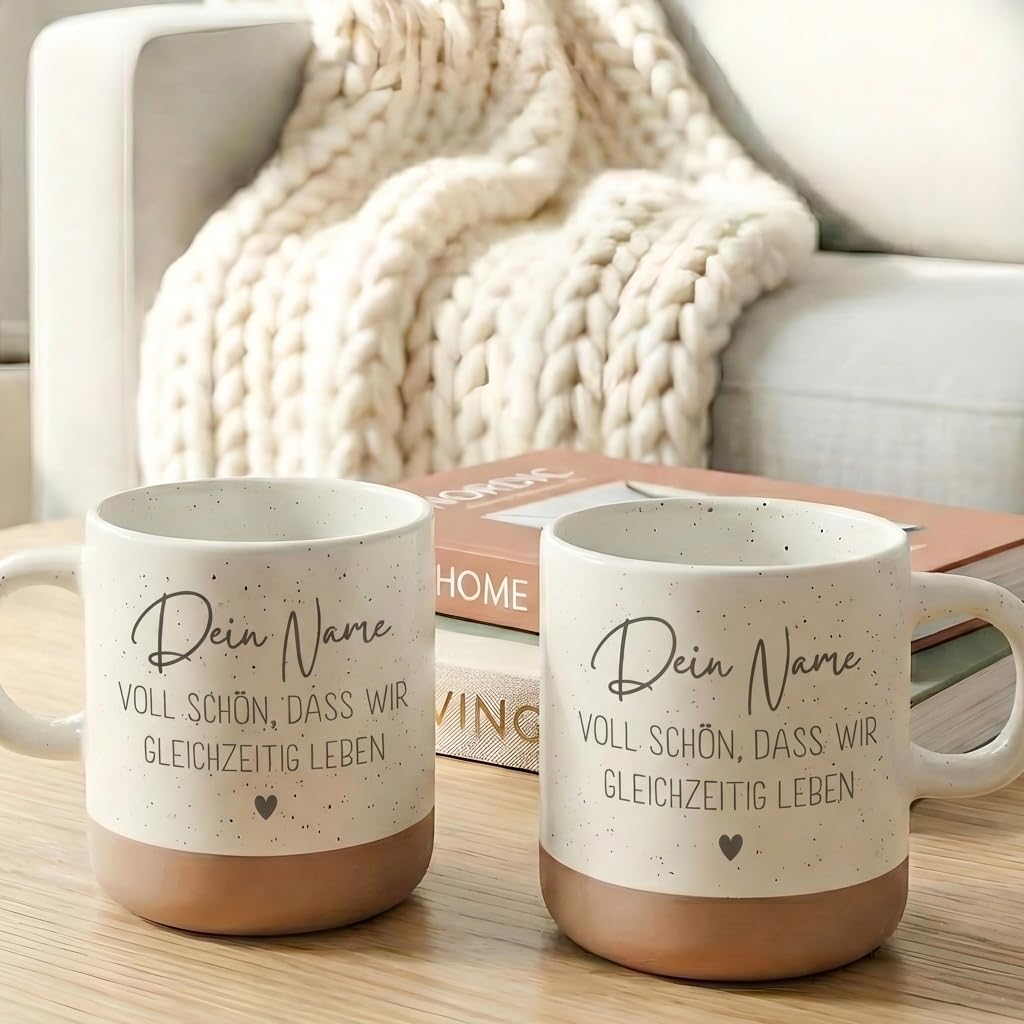 Voll schön dass wir gleichzeitig leben Steingut Tasse personalisiert mit Gravur Lieblingsmensch BFF Geschenk Bestie Herzensmensch