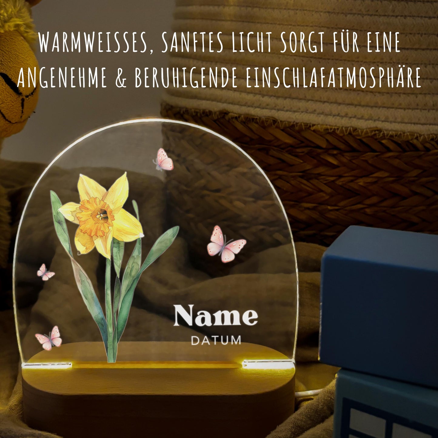 Geburtsgeschenk Mädchen Nachtlicht Baby personalisiert Monatsblume Geschenk zur Geburt Nachtlampe inkl. Holzfuß & Netzteil | März