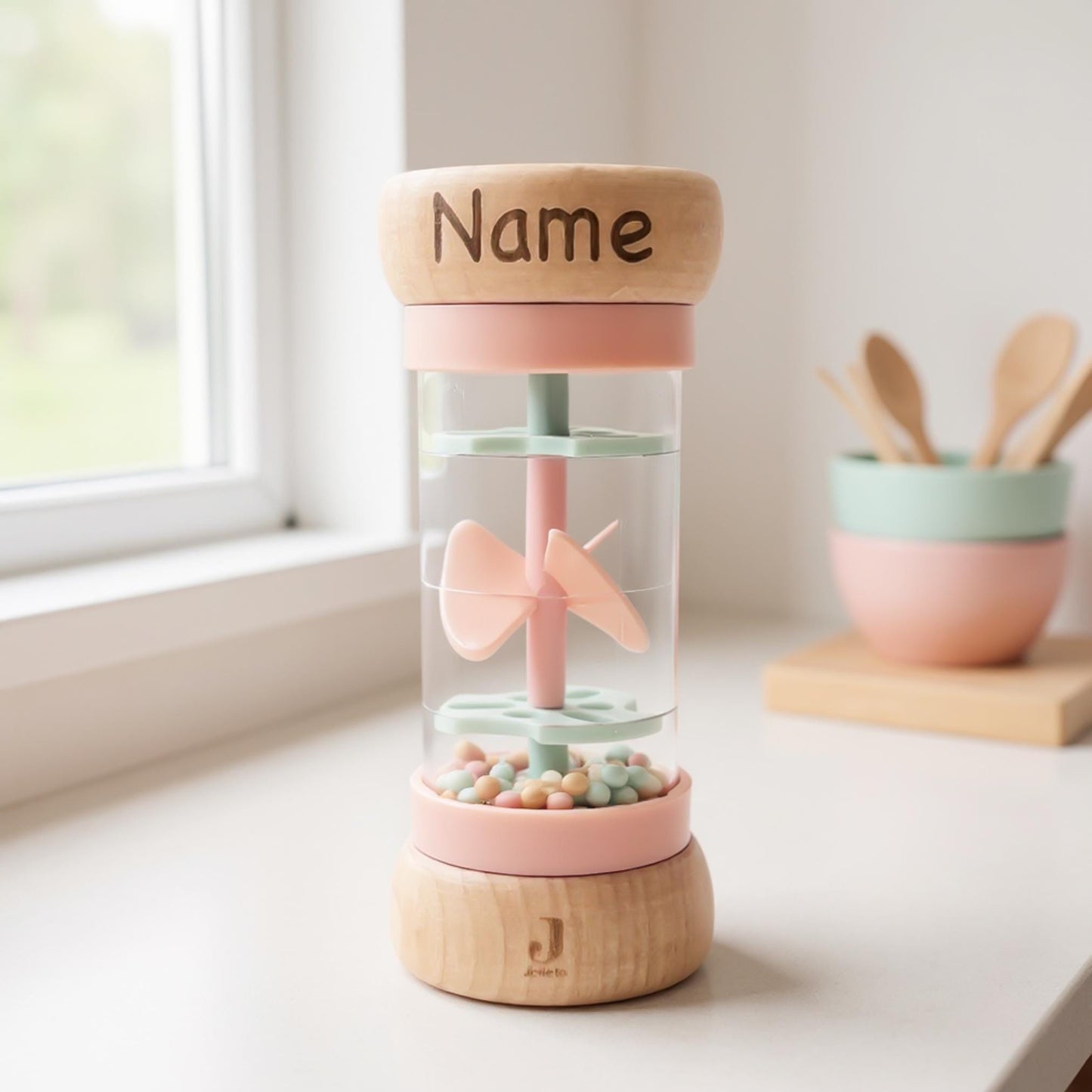 Rassel personalisiert Baby Regenmacher mit Namen Babyspielzeug ab 3 Monate Taufgeschenk für Mädchen Babyrassel Geburtsgeschenk (Rosa)