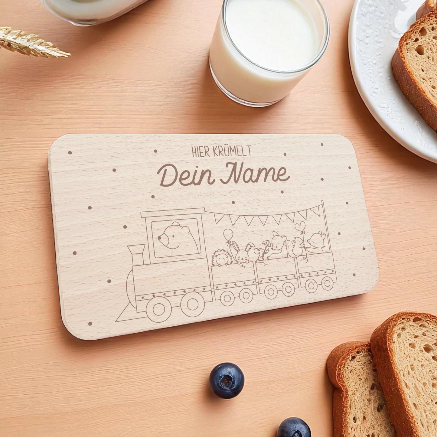 Frühstücksbrettchen personalisiert Hier krümelt Brettchen Holz Holzbrett für Kinder Geschenk Baby Taufgeschenk Frühstücksbrett mit Gravur