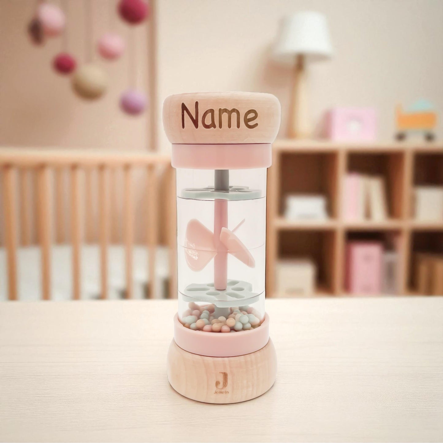 Rassel personalisiert Baby Regenmacher mit Namen Babyspielzeug ab 3 Monate Taufgeschenk für Mädchen Babyrassel Geburtsgeschenk (Rosa)