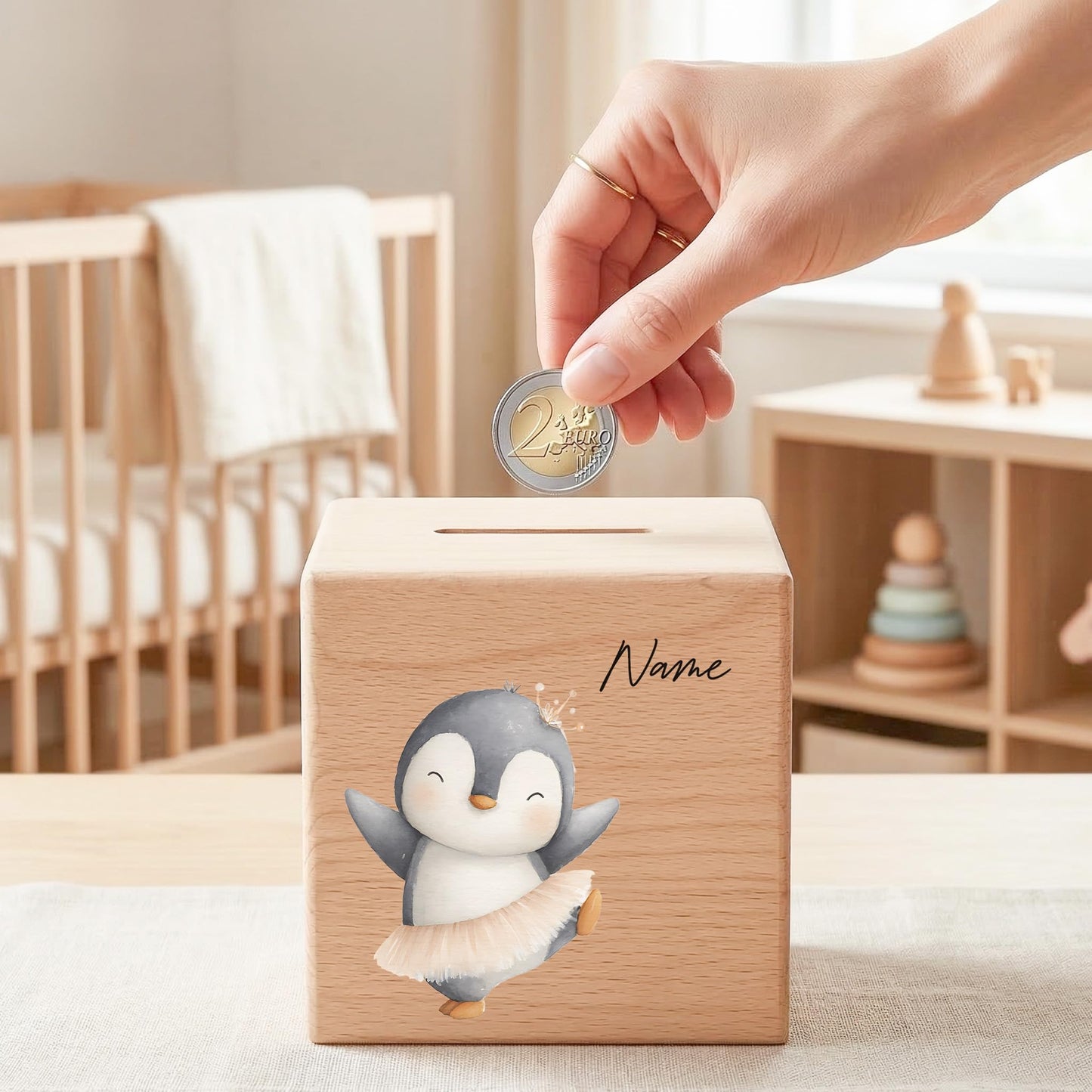 Spardose für Mädchen personalisierte Sparbox aus Holz mit Pinguin Geldgeschenk für Kinder