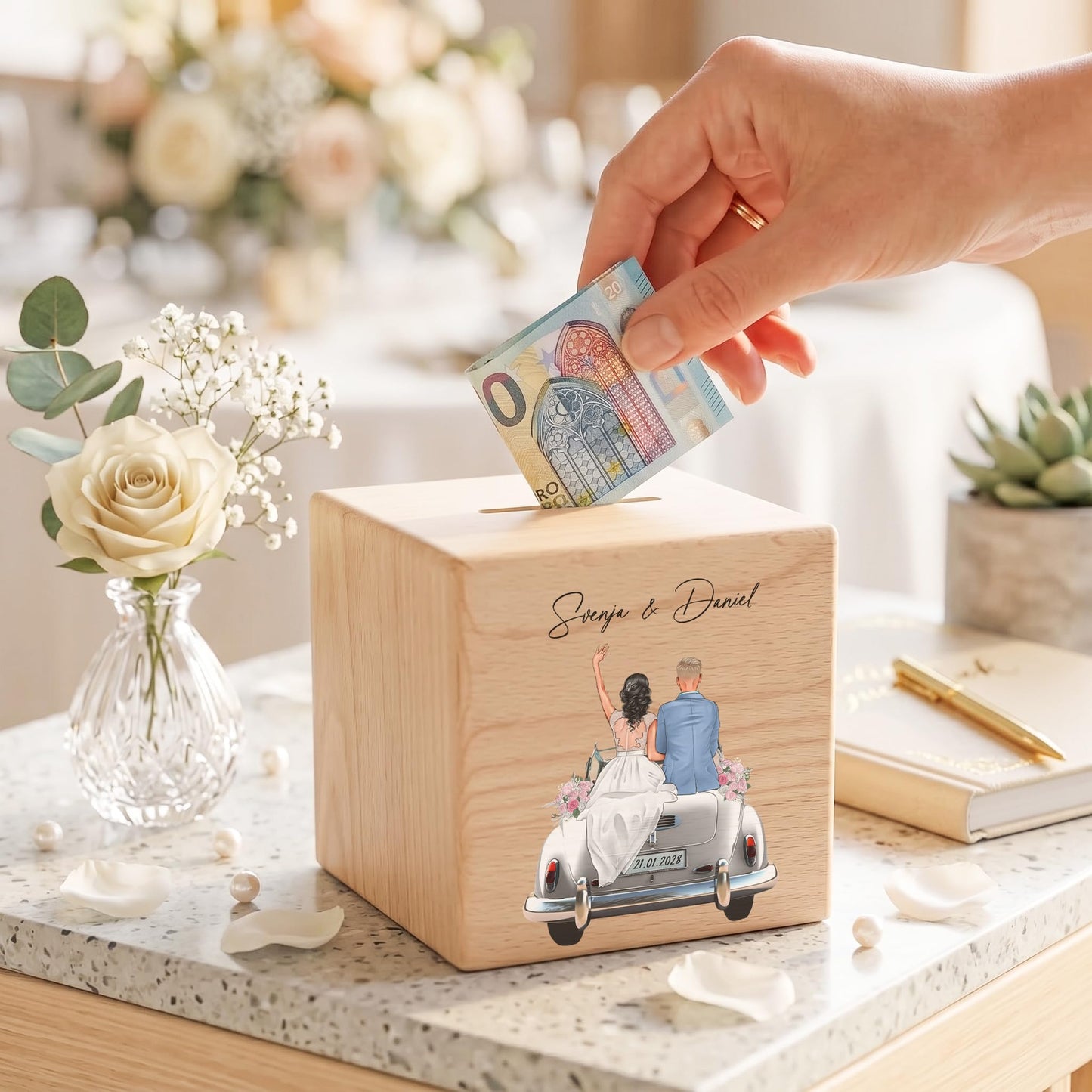 Hochzeitsgeschenk für Brautpaar personalisierte Spardose aus Holz als Geldgeschenk inkl. Schloss & Schlüssel