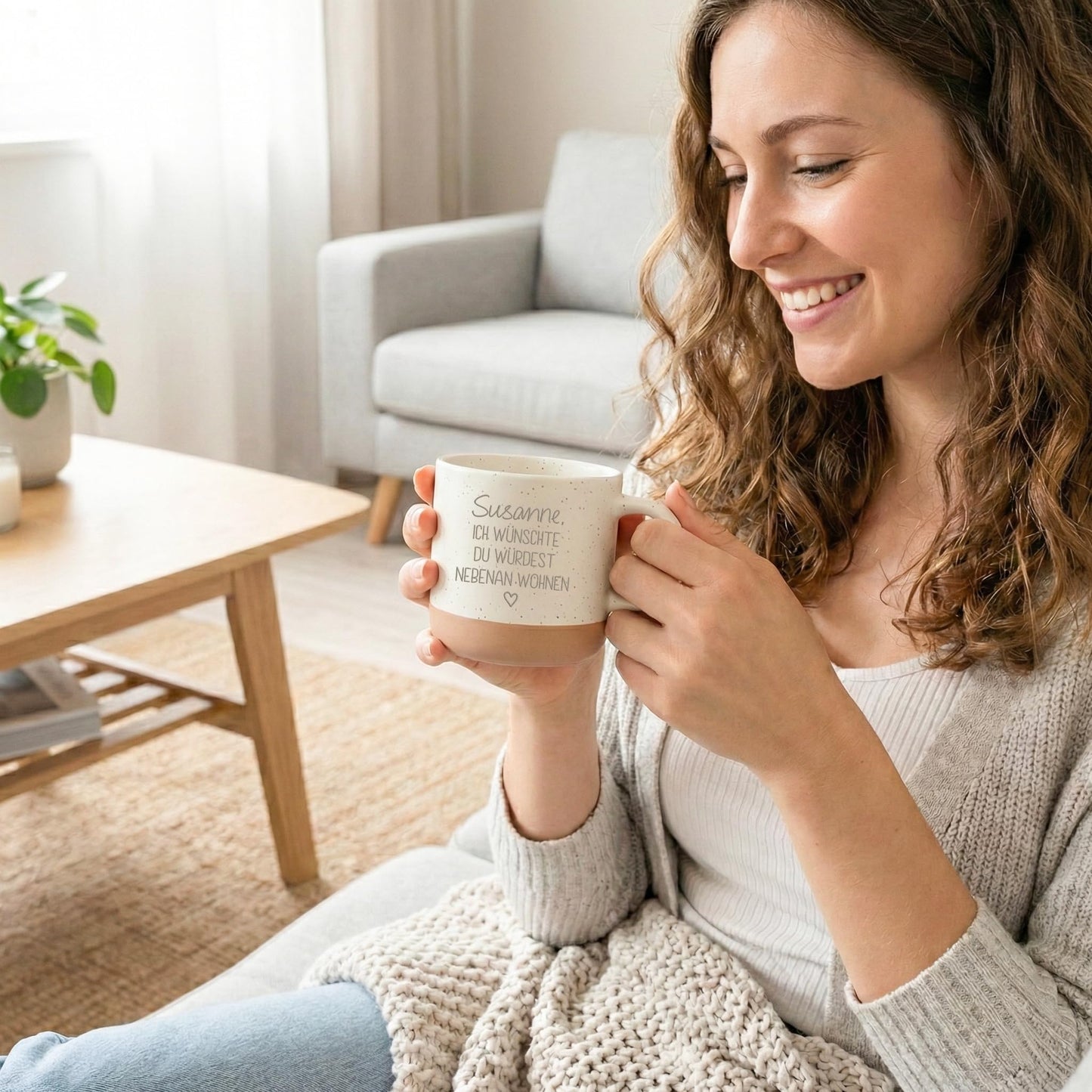 Ich wünschte du würdest nebenan wohnen personalisierte Steingut Tasse mit Gravur & Namen Geschenk für beste Freundin