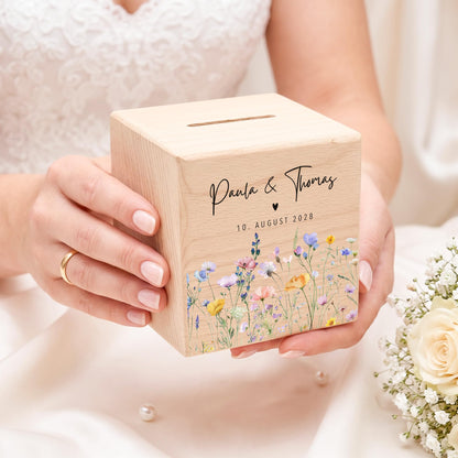Geldgeschenk zur Hochzeit personalisierte Spardose aus Holz Hochzeitsgeschenk für Brautpaar Geld Geschenk
