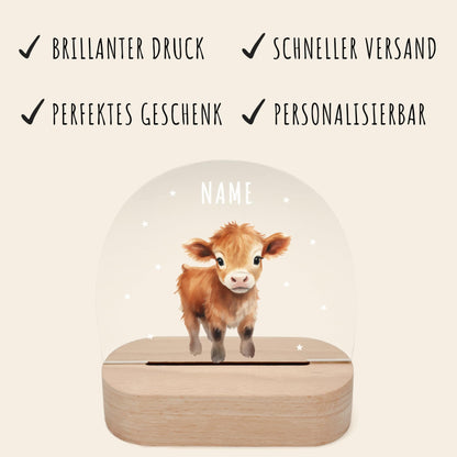 Nachtlicht personalisiert für Kinder & Baby Kuh Babyzimmer Deko Kinderzimmer Nachtlampe Mädchen Jungen Inkl. Holzfuß und Netzteil