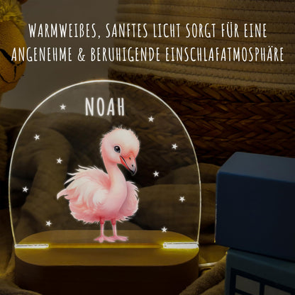 Nachtlicht personalisiert für Kinder & Baby Flamingo Babyzimmer Deko Kinderzimmer Nachtlampe Mädchen Jungen Inkl. Holzfuß und Netzteil