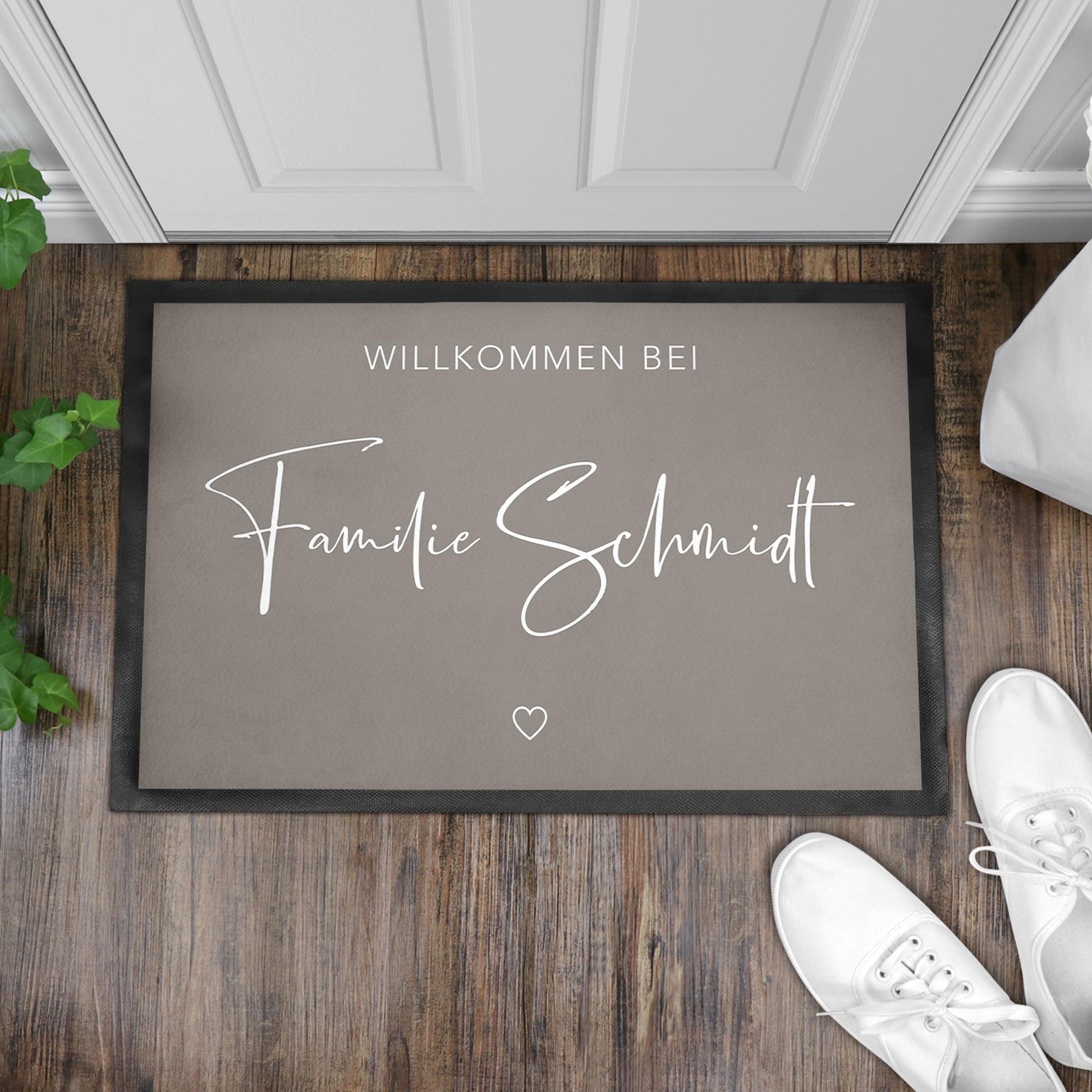 Fußmatte Familie personalisiert Willkommen Wohnung Einweihungsgeschenk Geschenk zum Einzug Richtfest Schmutzfangmatte für Innen 60x40 cm