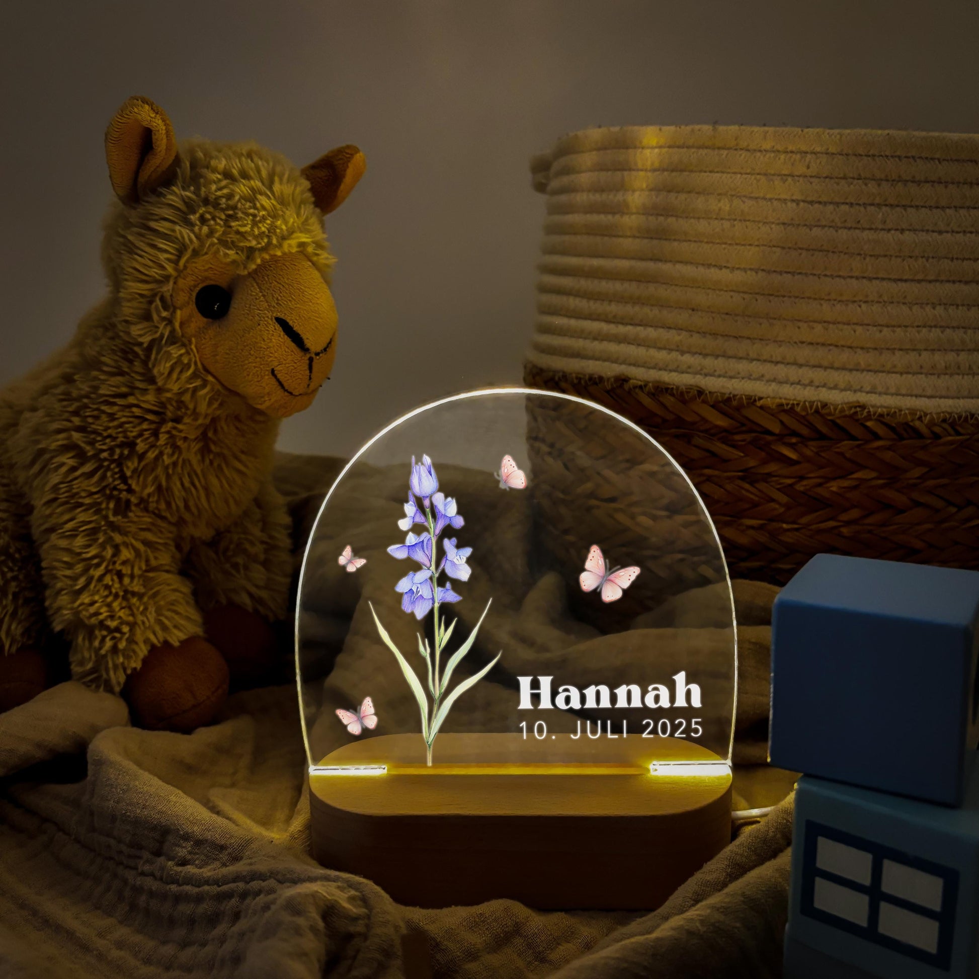 Geburtsgeschenk Mädchen Nachtlicht Baby personalisiert Monatsblume Geschenk zur Geburt Nachtlampe inkl. Holzfuß & Netzteil | Juli