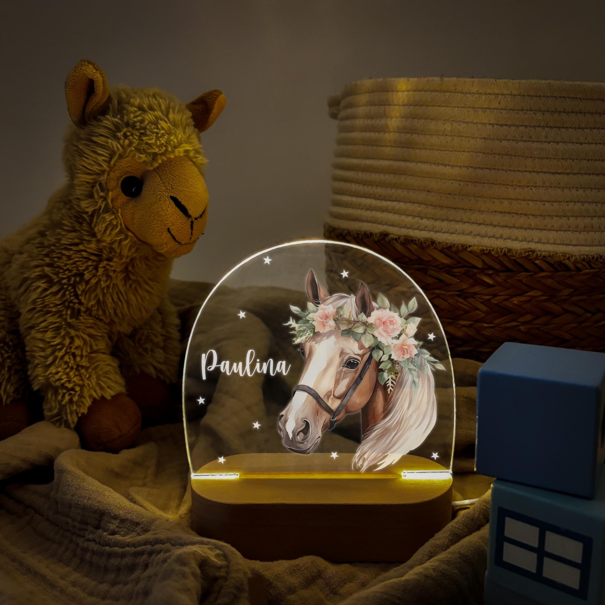Nachtlicht Pferd personalisiert für Kinder & Baby Pferdemädchen Geschenk Pferdeliebhaber Deko Nachtlampe Mädchen inkl. Holzfuß und Netzteil