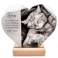 Andenken an verstorbene Katze Gedenktafel Katze Trauergeschenk Acrylglas Herz personalisiertes Geschenk für Trauernde inkl. Holzfuß 20x22 cm