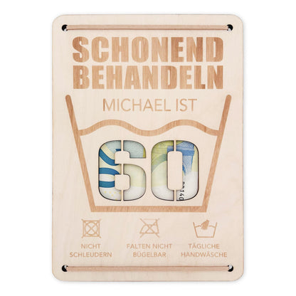 Schonend Behandeln 60. Geburtstag Geldgeschenk personalisiert Geldverpackung Verpackung Geld Geburtstagsgeschenk Geschenkkarte Holz 12x17 cm