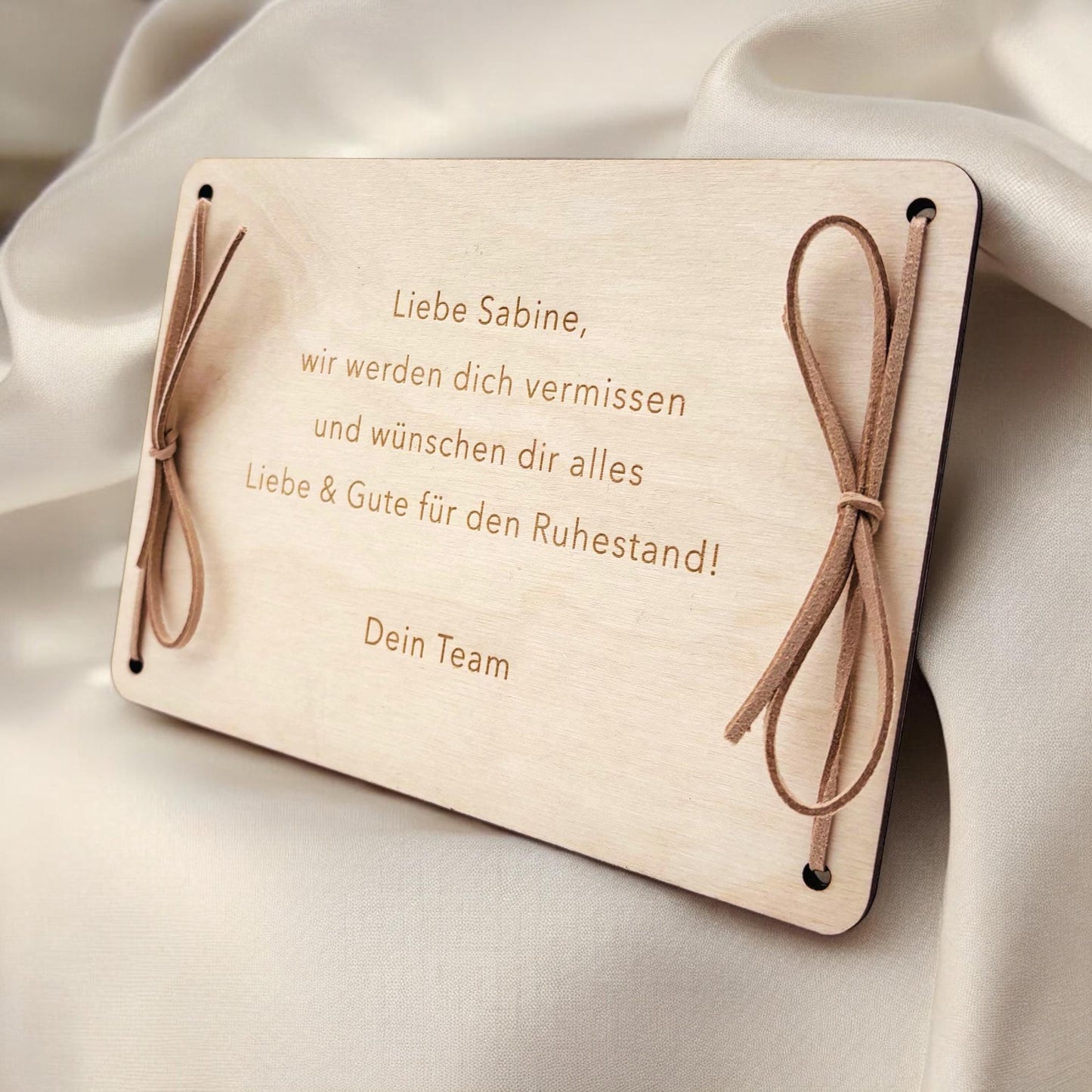 Rente Geldgeschenk personalisiertes Renteneintritt Geschenk Rentner Rentenkasse Abschiedsgeschenk Kollegen Geschenkkarte aus Holz 12x17 cm