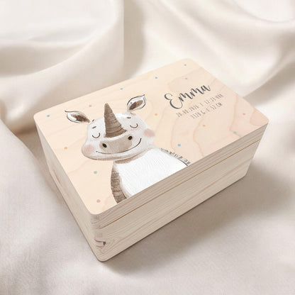 Erinnerungskiste Baby Nashorn Holzkiste personalisierte Erinnerungsbox Mädchen Junge Geschenk Geburt Geburtsgeschenk 30x20x13 cm
