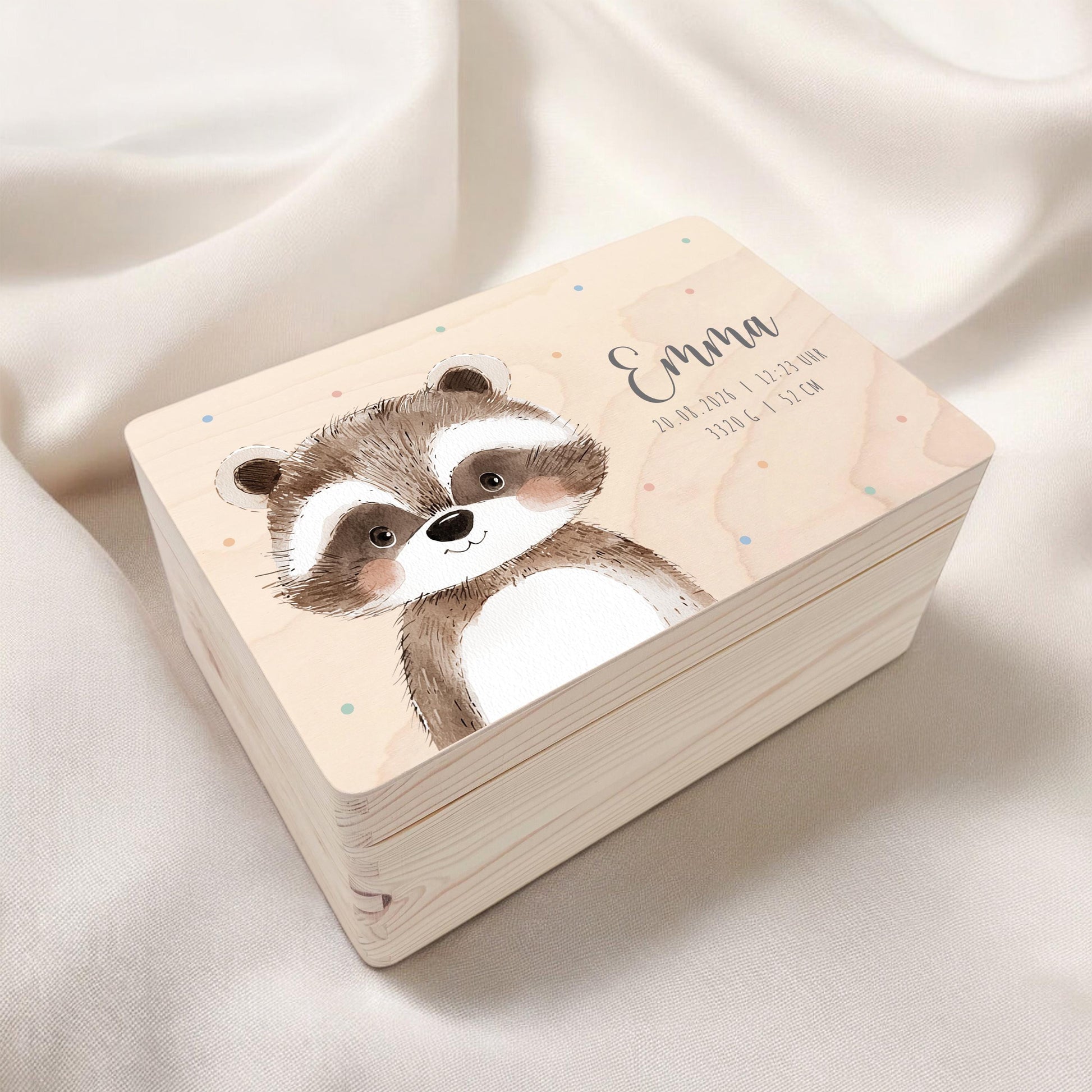 Erinnerungskiste Baby Waschbär Holzkiste personalisierte Erinnerungsbox Mädchen Junge Geschenk Geburt Geburtsgeschenk 30x20x13 cm