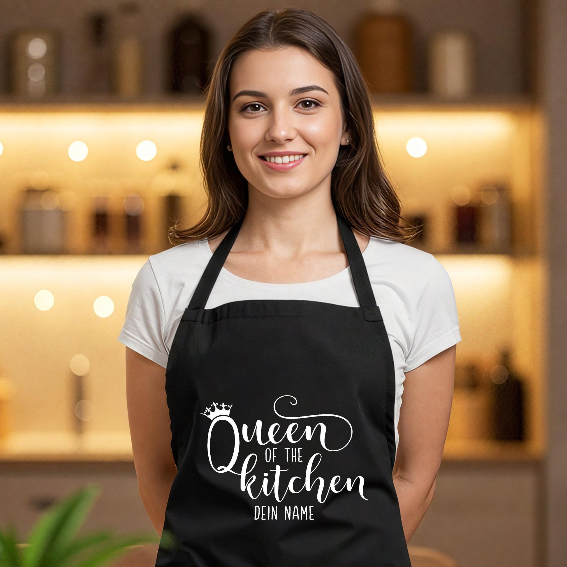 Schürze Damen personalisiert Kochschürze für Frauen lustiges Geschenk "Queen of the kitchen" Küchenschürze Backschürze Schwarz