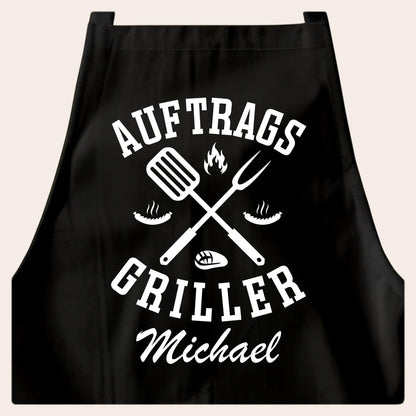 Grillschürze Mann personalisiert Auftragsgriller Kochschürze Herren lustiges Grillzubehör Geschenk Grillgeschenk Männer Schürze Schwarz