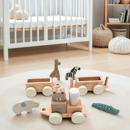 Holzzug mit Namen personalisiert Holzeisenbahn Geburt Geburtsgeschenk Jungen Mädchen Zug aus Holz Baby Geschenk Holzspielzeug