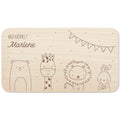 Frühstücksbrettchen personalisiert Hier krümelt Brettchen Holz Holzbrett für Kinder Geschenk Baby Geburtsgeschenk Frühstücksbrett mit Gravur