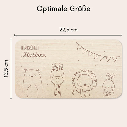 Frühstücksbrettchen personalisiert Hier krümelt Brettchen Holz Holzbrett für Kinder Geschenk Baby Geburtsgeschenk Frühstücksbrett mit Gravur
