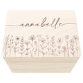 Erinnerungskiste Baby Mädchen Holzkiste personalisierte Erinnerungsbox Wildblumen Geschenk zur Geburt Geburtsgeschenk 30x20x13 cm