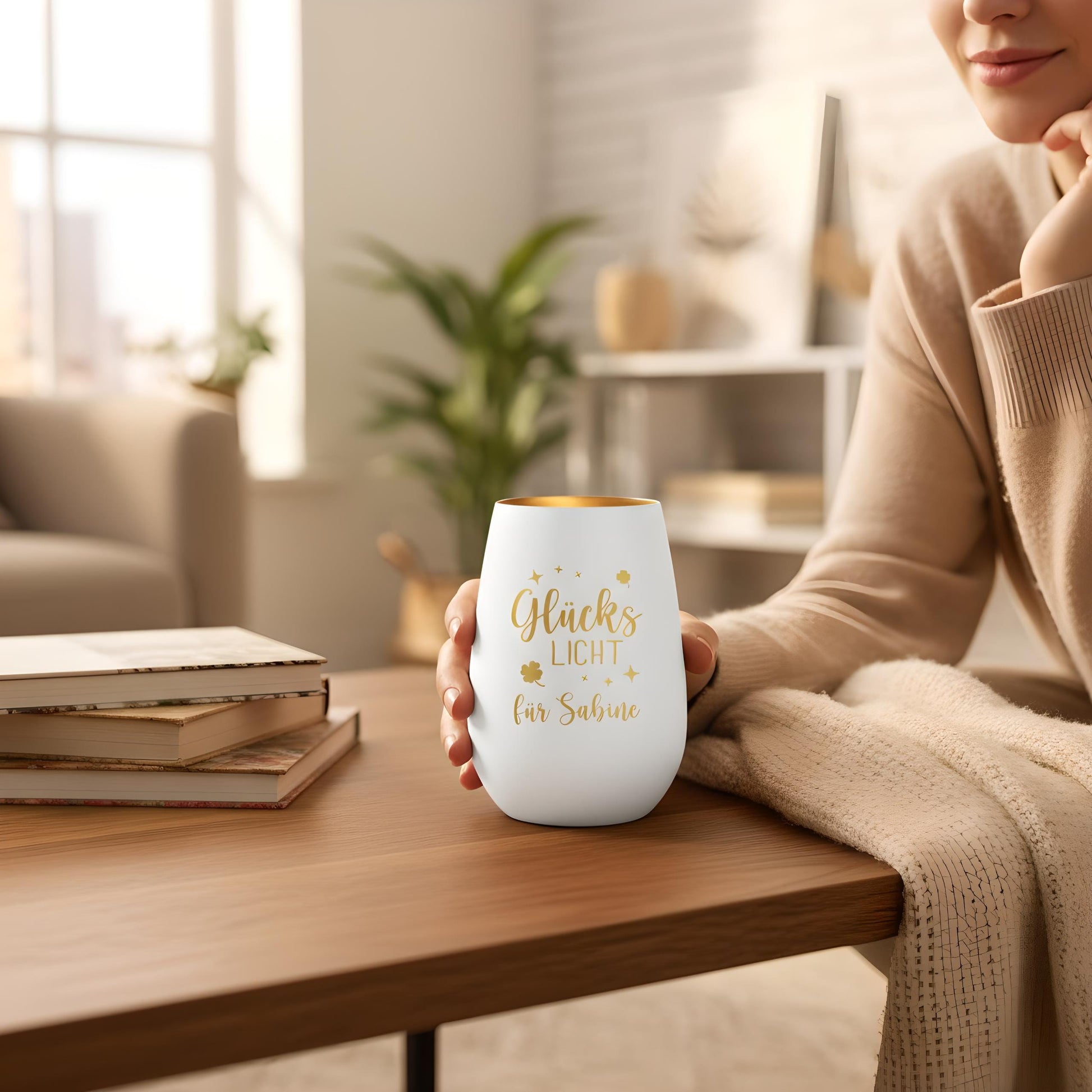 Glückslicht personalisiert Windlicht Glas mit Gravur für Teelicht Kerzenglas Glückskerze Glücksbringer Geschenk (Weiß)
