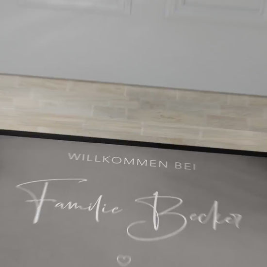 Fußmatte Familie personalisiert Willkommen Wohnung Einweihungsgeschenk Geschenk zum Einzug Richtfest Schmutzfangmatte für Innen 60x40 cm