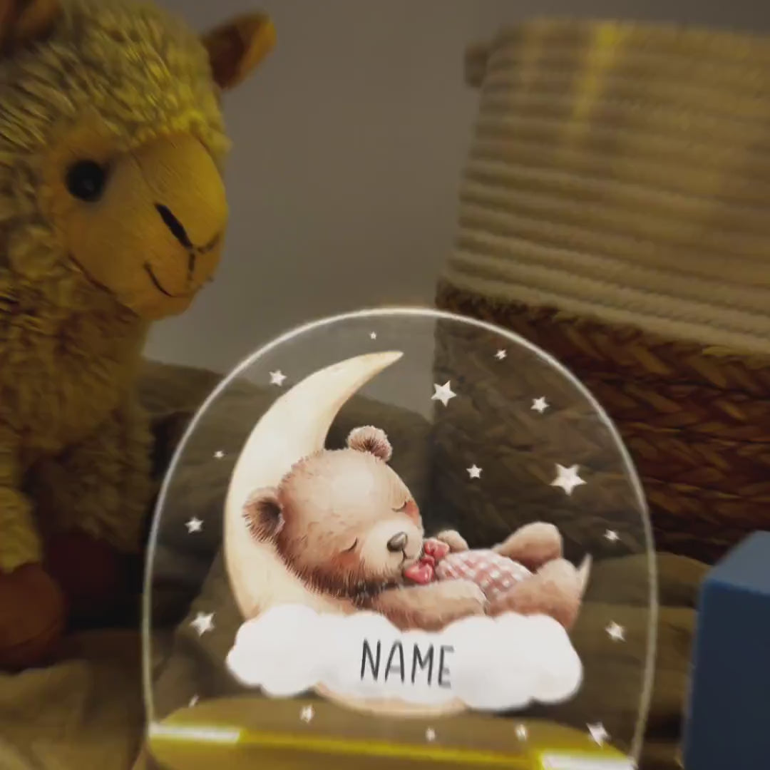 Nachtlicht Baby Kinder personalisiert Geschenk zur Geburt Babyzimmer Deko Bär Kinderzimmer Nachtlampe Inkl. Holzfuß & Netzteil