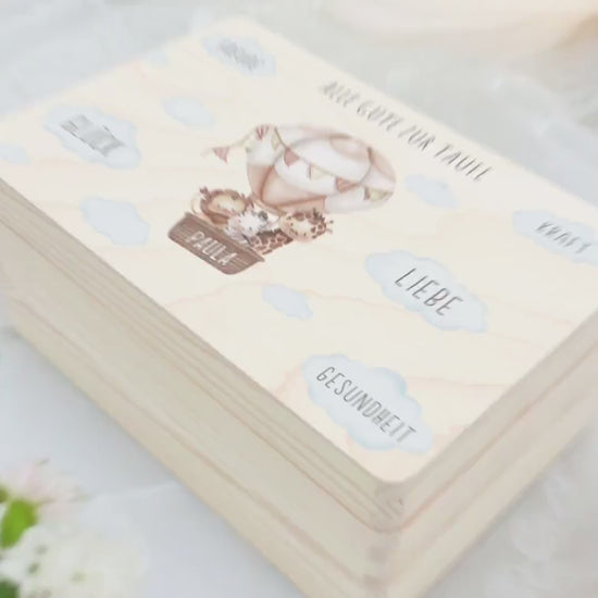 Erinnerungskiste Taufe Geschenk personalisiertes Taufgeschenk Junge Mädchen Heißluftballon Taufbox Holzkiste mit Deckel Holzbox 30x20x13 cm