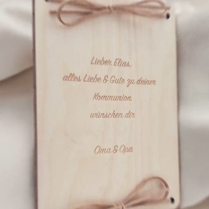 Kommunion Geldgeschenk personalisierte Geld Verpackung Erstkommunion Geschenk Junge Mädchen Geschenkkarte aus Holz 12x17 cm