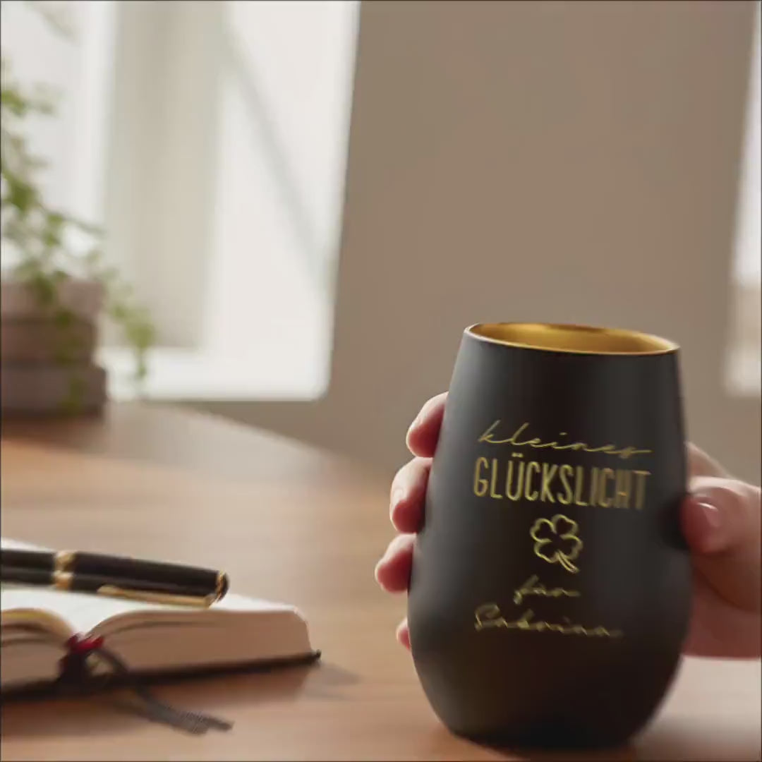 Glückslicht personalisiert Windlicht Glas mit Gravur für Teelicht Kerzenglas Glückskerze Glücksbringer Geschenk (Schwarz)