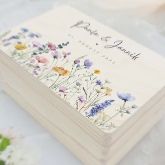 Erinnerungskiste Hochzeit personalisiertes Hochzeitsgeschenk für Brautpaar Holzkiste Erinnerungsbox Geschenkkiste Geschenkbox 30x20x13 cm